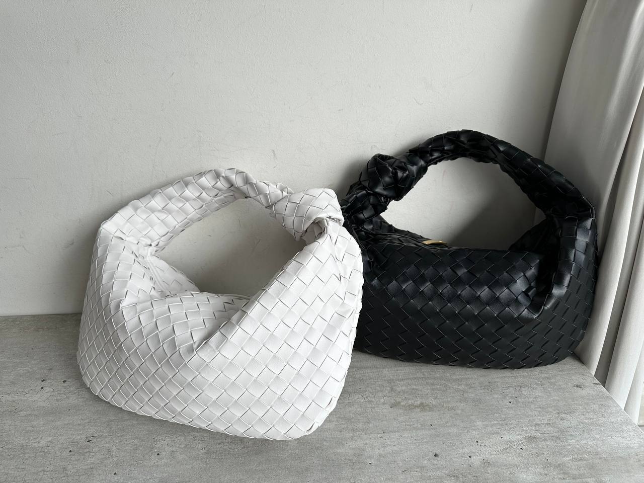 Odinė rankinė,,medium”