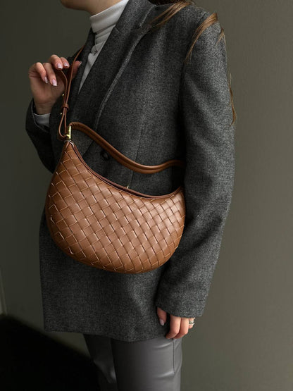 Rankinė “pynės”